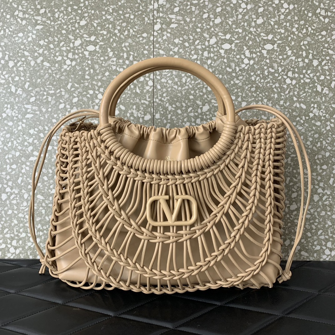 Valentino Garavani AllKnots Shopper Bag in Natural Hand-woven Leather